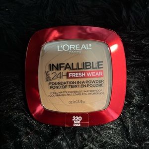 L’Oréal Infallible 24 Hr Fresh Wear Foundation Powder